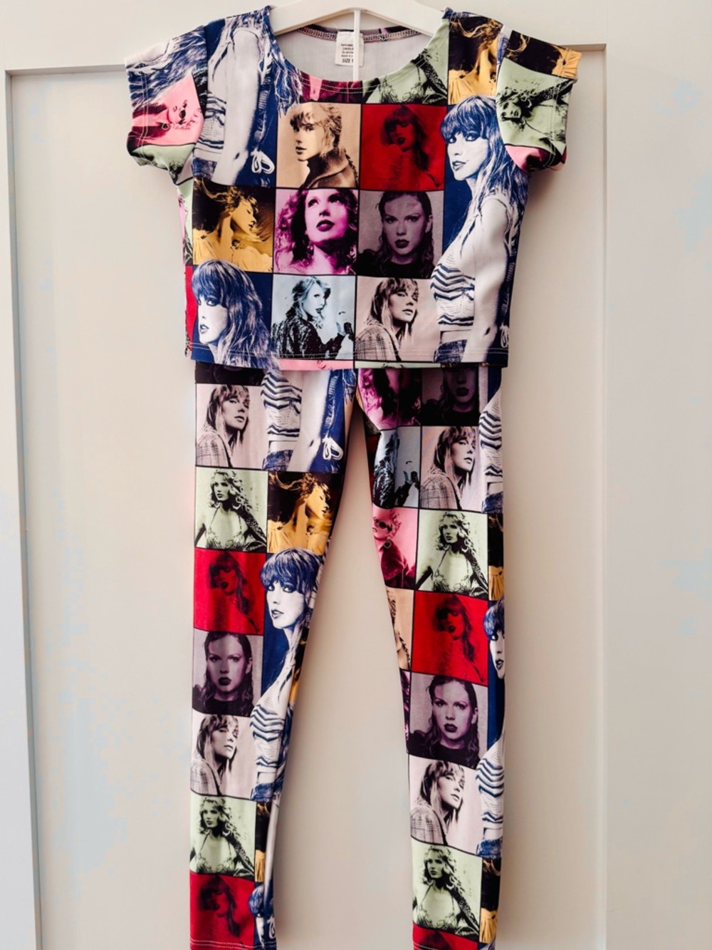 Taylor Swift Girls Set - Worn 1x Size 10 runs small closer to size 8